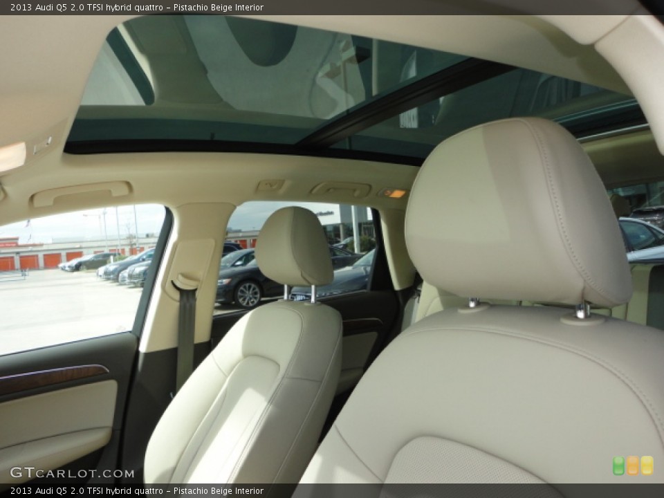 Pistachio Beige Interior Sunroof for the 2013 Audi Q5 2.0 TFSI hybrid quattro #75500375