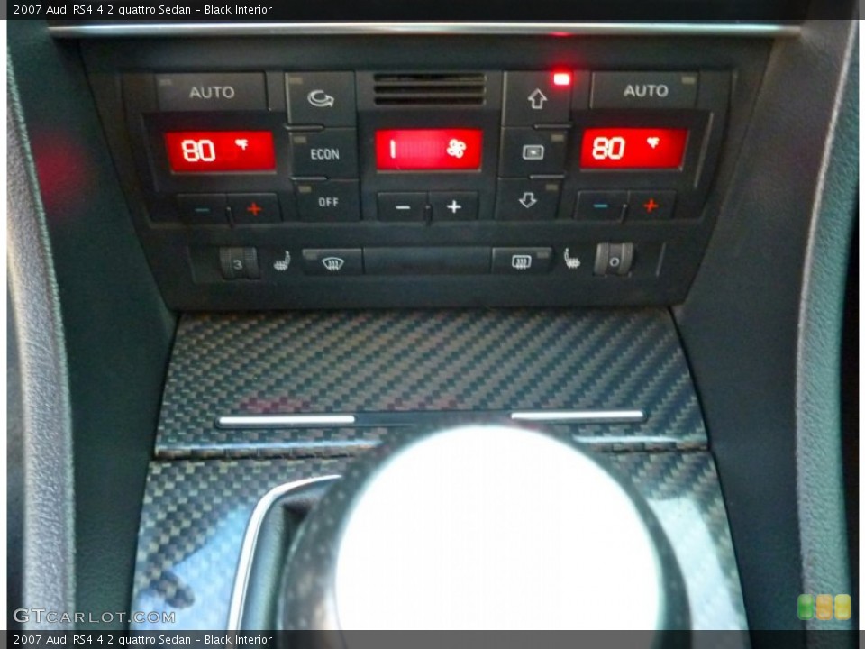Black Interior Controls for the 2007 Audi RS4 4.2 quattro Sedan #75505409