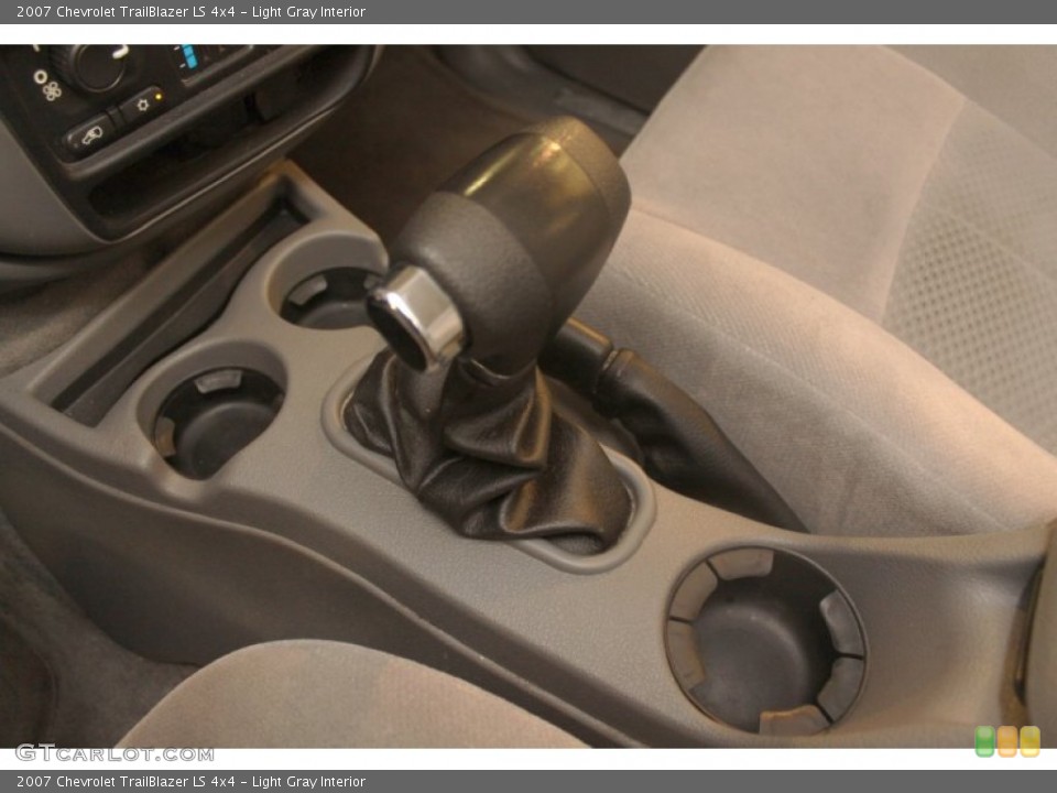 Light Gray Interior Transmission for the 2007 Chevrolet TrailBlazer LS 4x4 #75508043