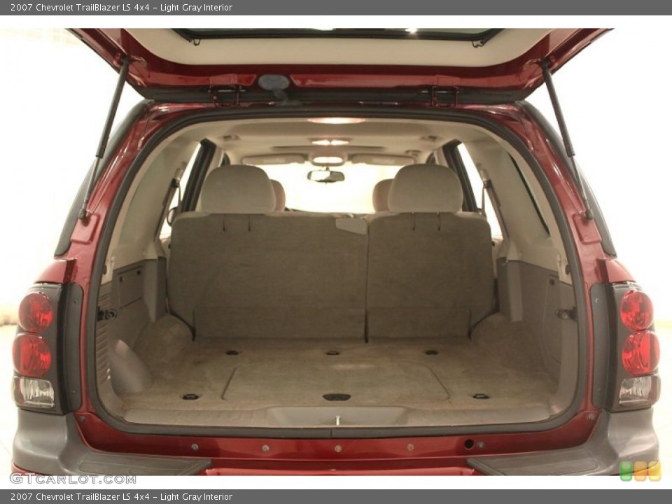 Light Gray Interior Trunk for the 2007 Chevrolet TrailBlazer LS 4x4 #75508102