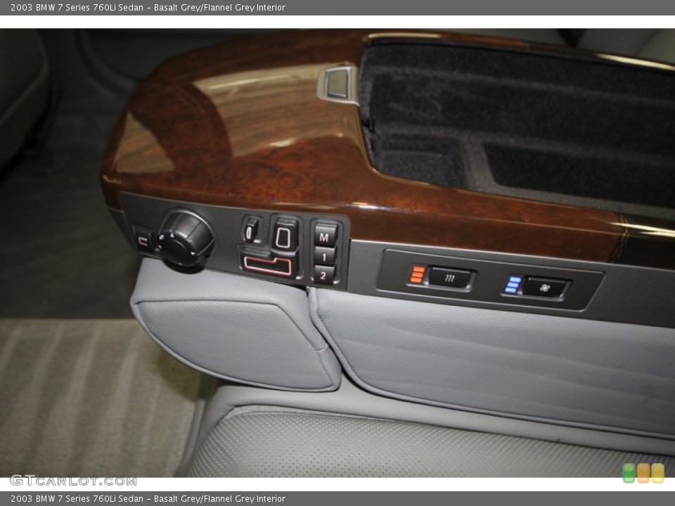 Basalt Grey/Flannel Grey Interior Controls for the 2003 BMW 7 Series 760Li Sedan #75518082