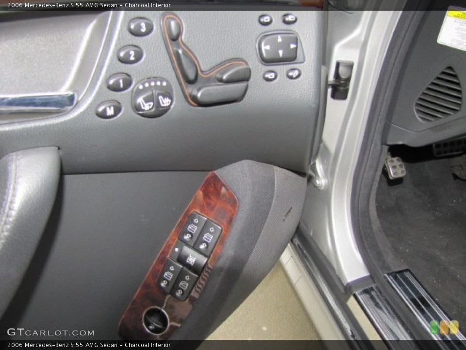 Charcoal Interior Controls for the 2006 Mercedes-Benz S 55 AMG Sedan #75531354