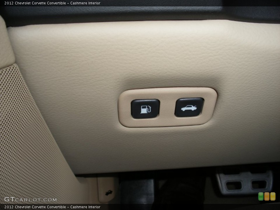 Cashmere Interior Controls for the 2012 Chevrolet Corvette Convertible #75532307