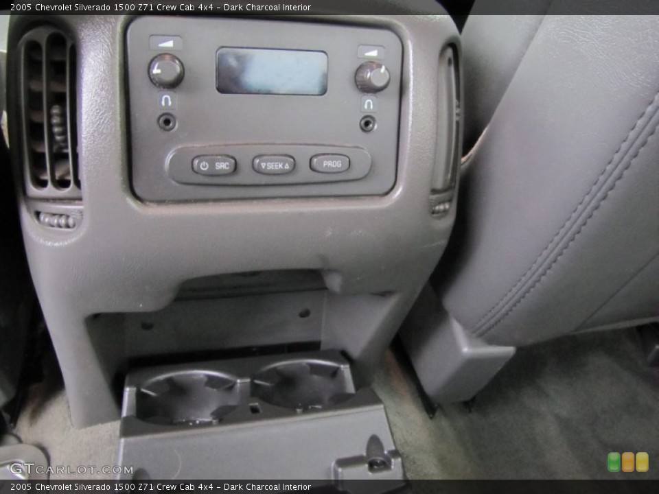 Dark Charcoal Interior Controls for the 2005 Chevrolet Silverado 1500 Z71 Crew Cab 4x4 #75552216