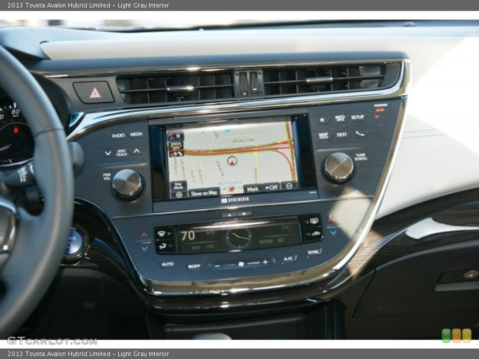 Light Gray Interior Navigation for the 2013 Toyota Avalon Hybrid Limited #75559101