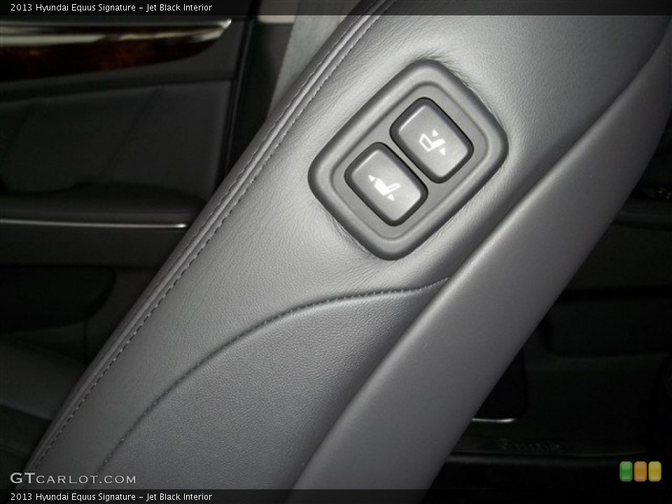 Jet Black Interior Controls for the 2013 Hyundai Equus Signature #75566005