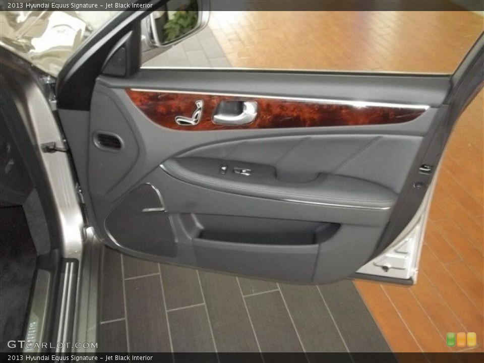 Jet Black Interior Door Panel for the 2013 Hyundai Equus Signature #75566041