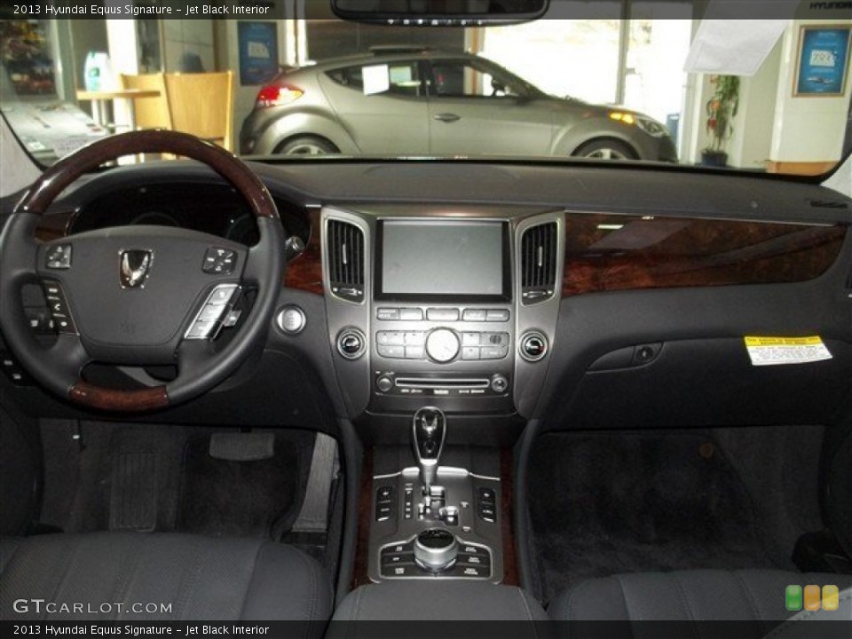 Jet Black Interior Dashboard for the 2013 Hyundai Equus Signature #75566075