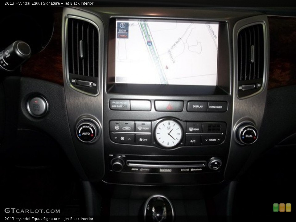 Jet Black Interior Navigation for the 2013 Hyundai Equus Signature #75566104