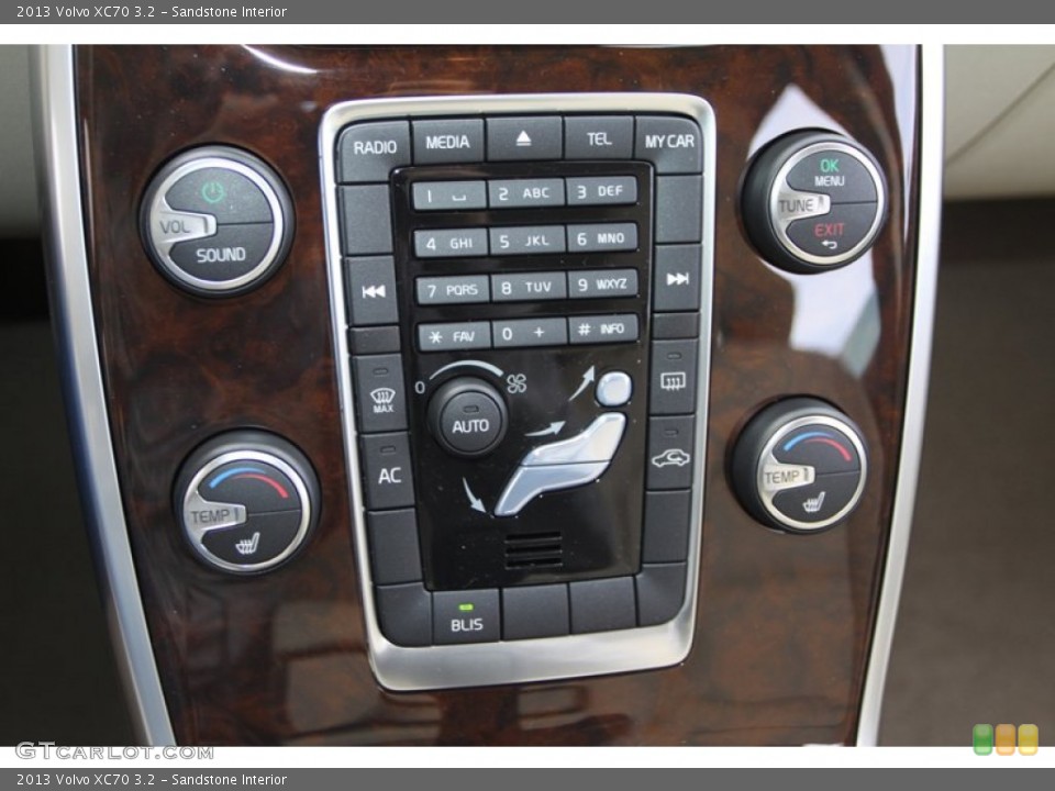 Sandstone Interior Controls for the 2013 Volvo XC70 3.2 #75605402
