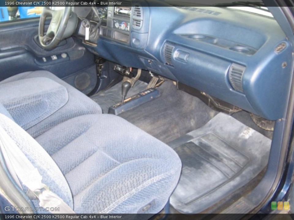 Blue Interior Photo for the 1996 Chevrolet C/K 2500 K2500 Regular Cab 4x4 #75613137
