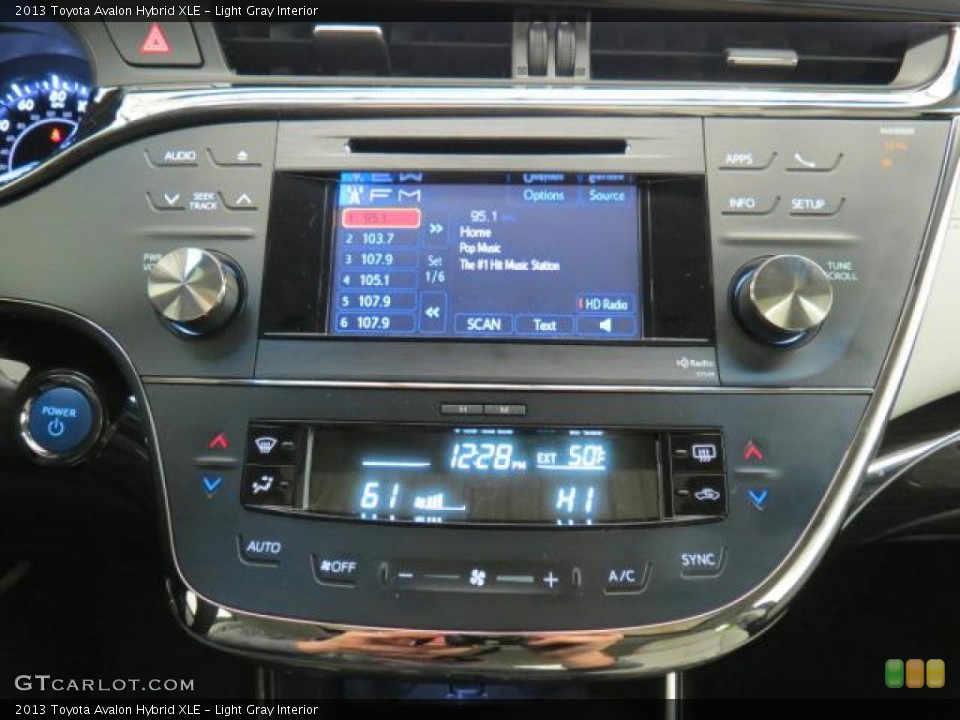 Light Gray Interior Audio System for the 2013 Toyota Avalon Hybrid XLE #75614341