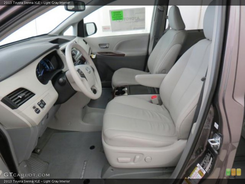 Light Gray Interior Photo for the 2013 Toyota Sienna XLE #75615071