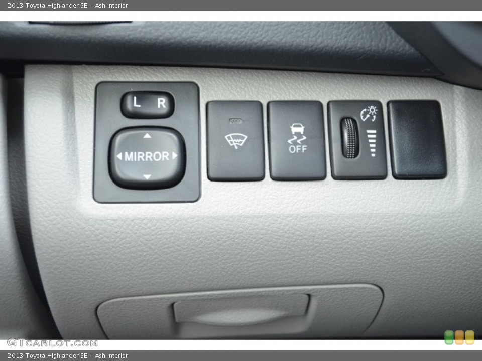 Ash Interior Controls for the 2013 Toyota Highlander SE #75626223