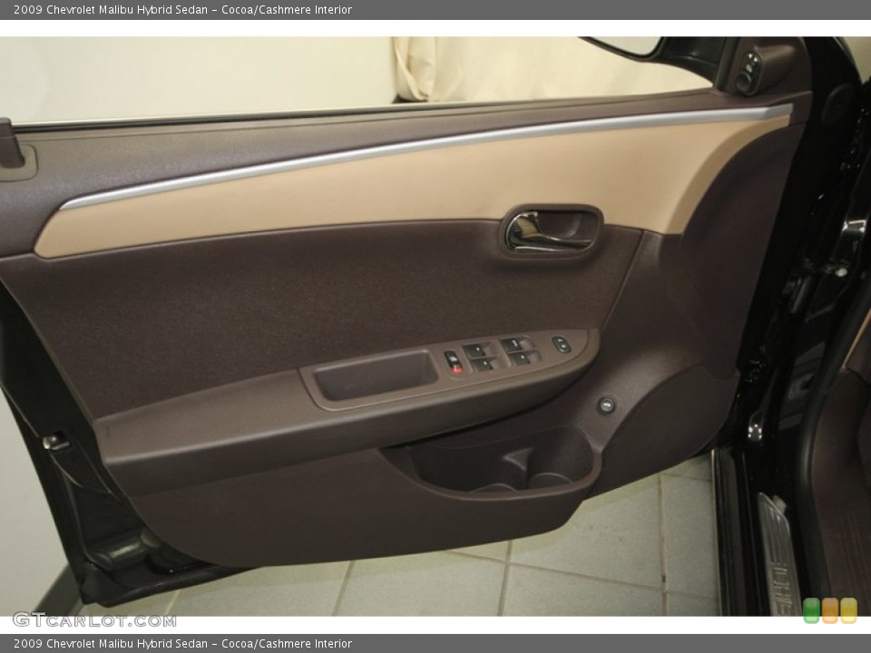 Cocoa/Cashmere Interior Door Panel for the 2009 Chevrolet Malibu Hybrid Sedan #75632616