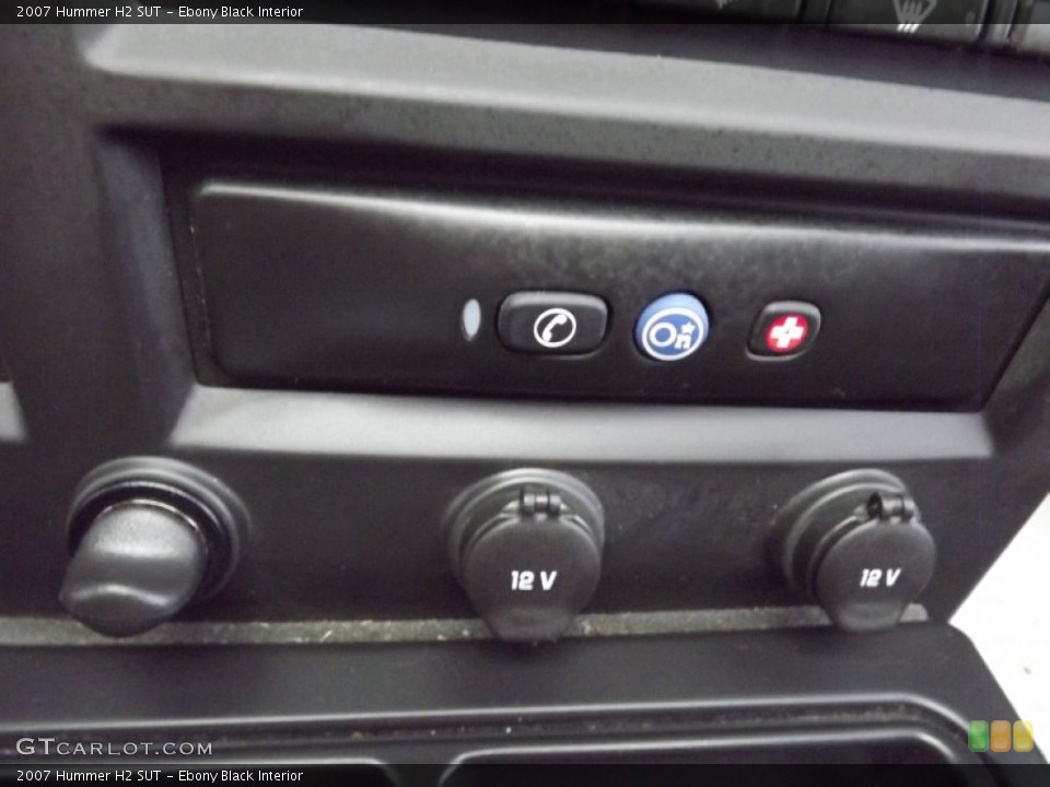 Ebony Black Interior Controls for the 2007 Hummer H2 SUT #75639414