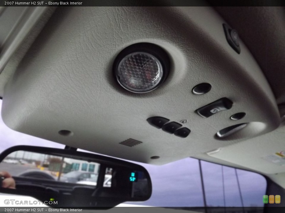 Ebony Black Interior Controls for the 2007 Hummer H2 SUT #75639489