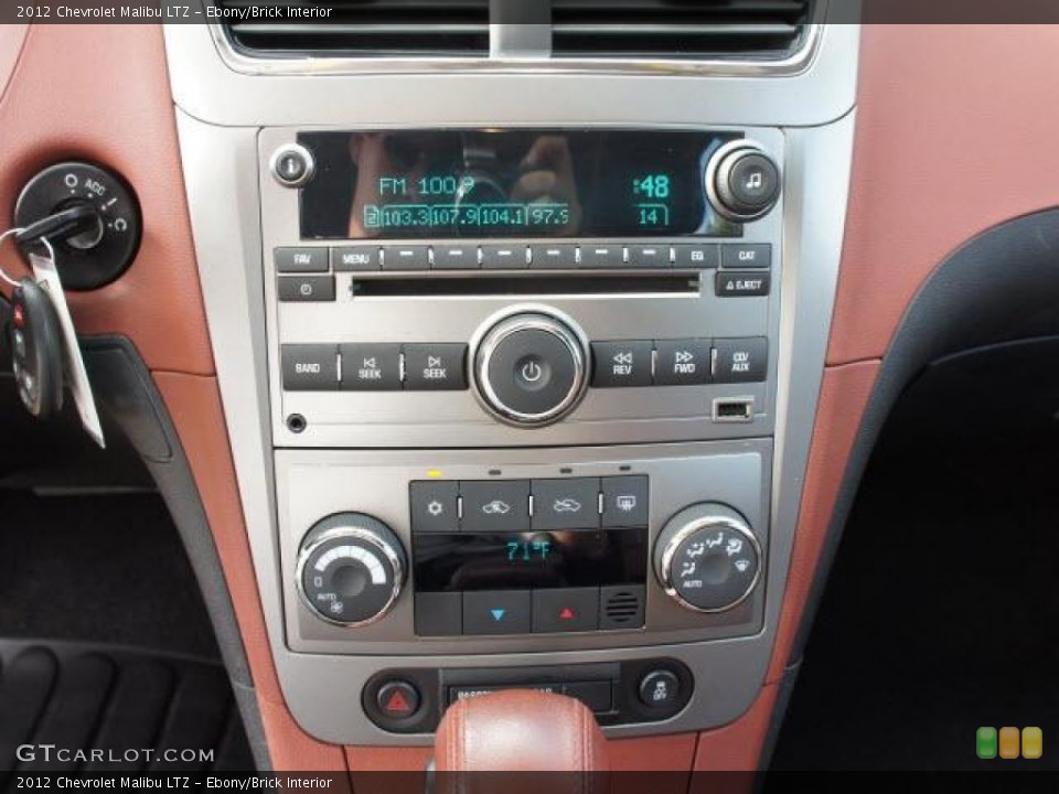 Ebony/Brick Interior Controls for the 2012 Chevrolet Malibu LTZ #75640737