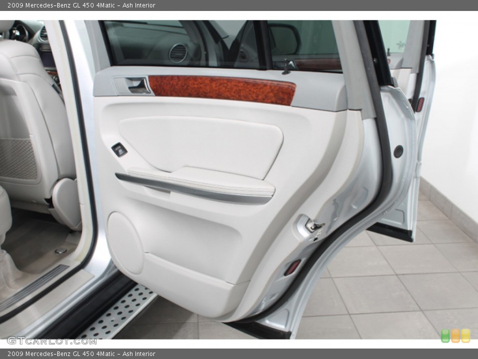 Ash Interior Door Panel for the 2009 Mercedes-Benz GL 450 4Matic #75652986