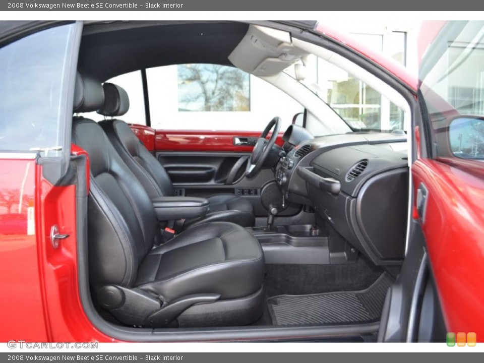 Black Interior Photo for the 2008 Volkswagen New Beetle SE Convertible #75657093