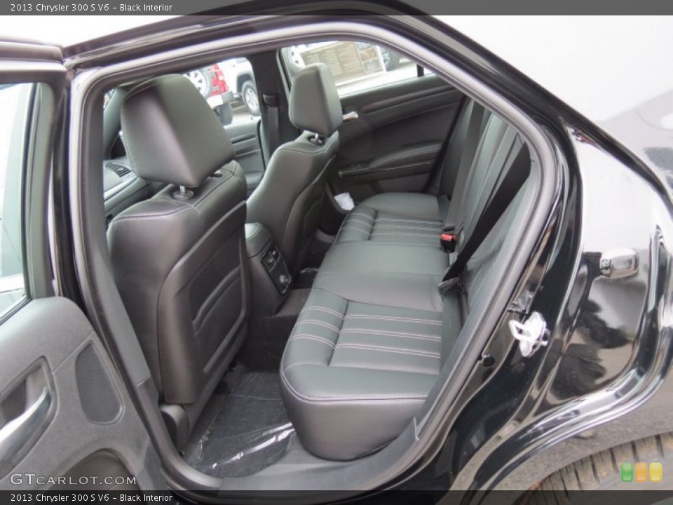 Black Interior Rear Seat for the 2013 Chrysler 300 S V6 #75667134