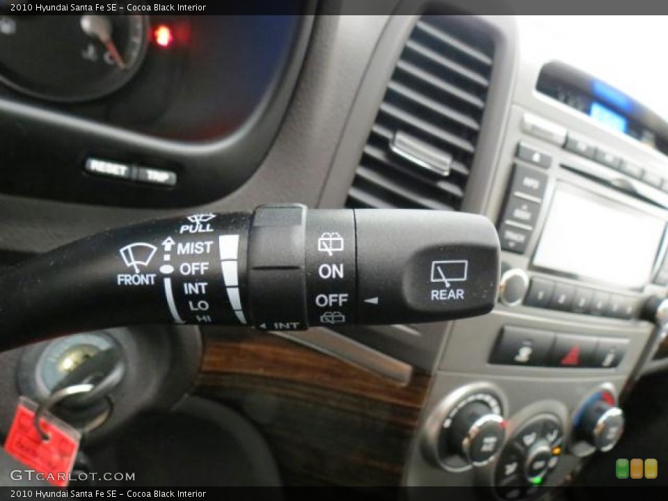 Cocoa Black Interior Controls for the 2010 Hyundai Santa Fe SE #75667260