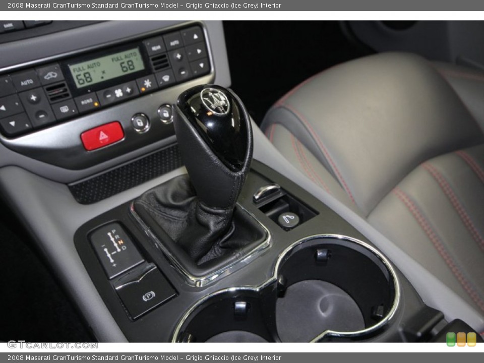 Grigio Ghiaccio (Ice Grey) Interior Transmission for the 2008 Maserati GranTurismo  #75671349