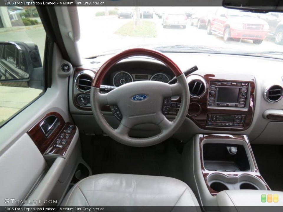 Medium Flint Grey Interior Dashboard for the 2006 Ford Expedition Limited #75671832