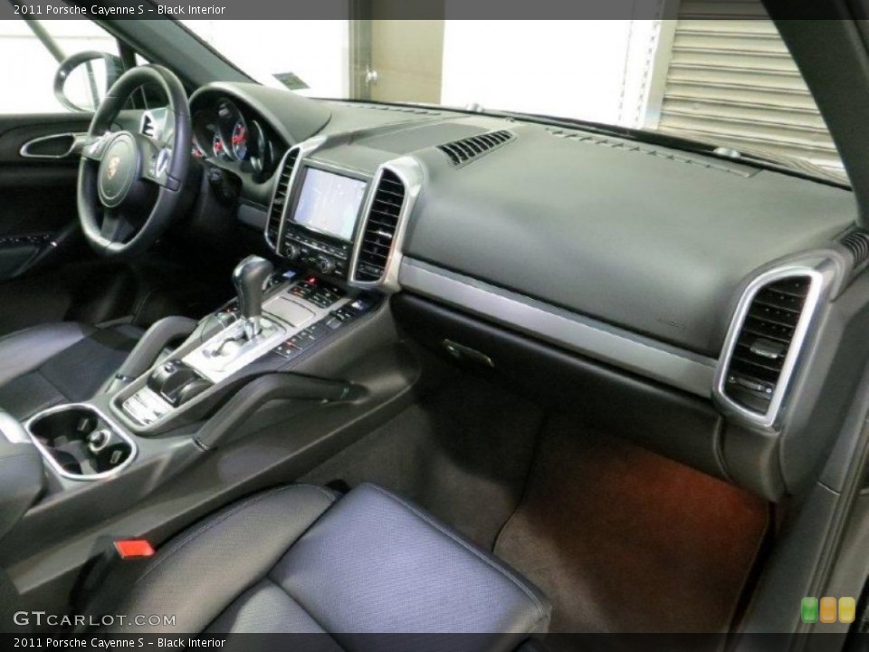 Black Interior Dashboard for the 2011 Porsche Cayenne S #75687505