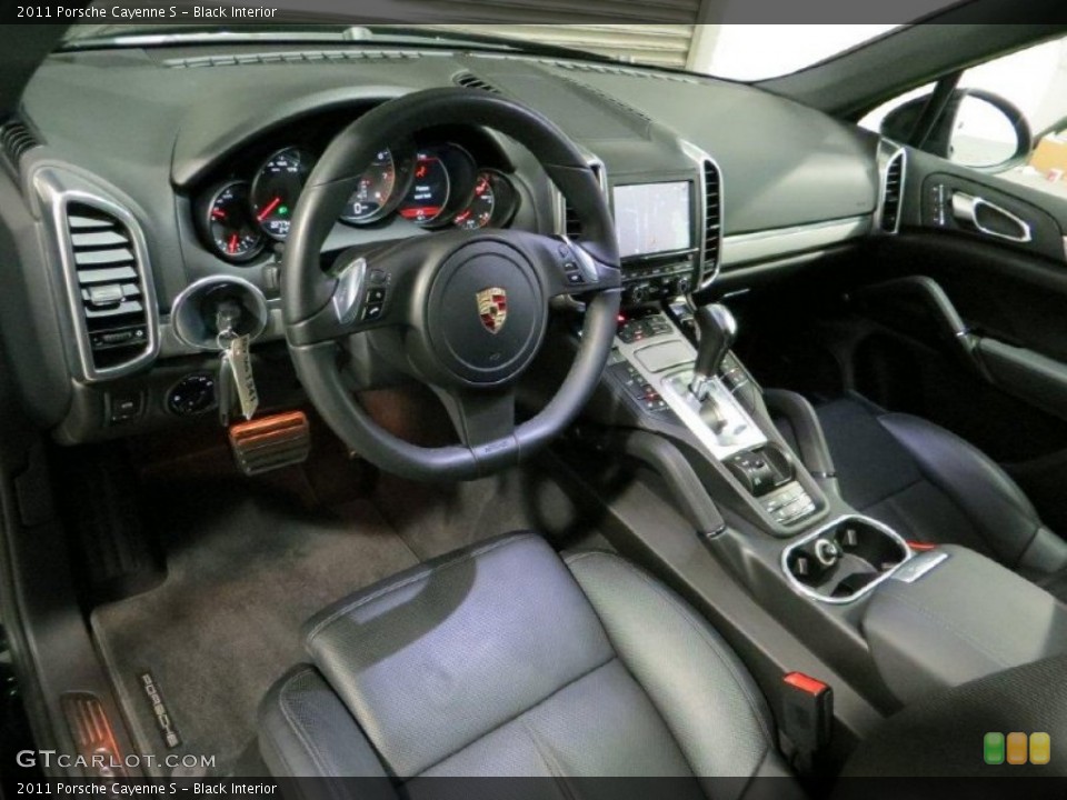 Black Interior Prime Interior for the 2011 Porsche Cayenne S #75687890