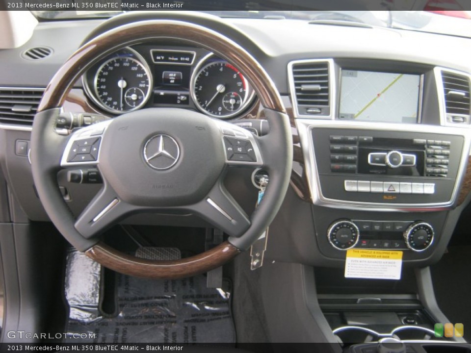 Black Interior Controls for the 2013 Mercedes-Benz ML 350 BlueTEC 4Matic #75688062