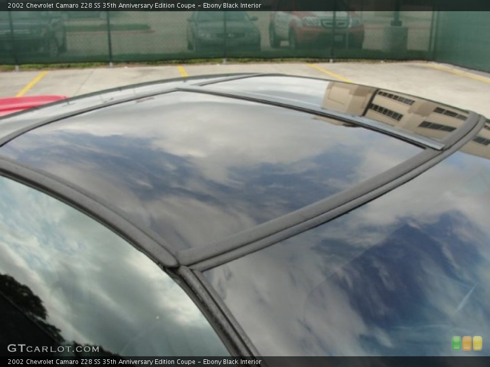 Ebony Black Interior Sunroof for the 2002 Chevrolet Camaro Z28 SS 35th Anniversary Edition Coupe #75712002