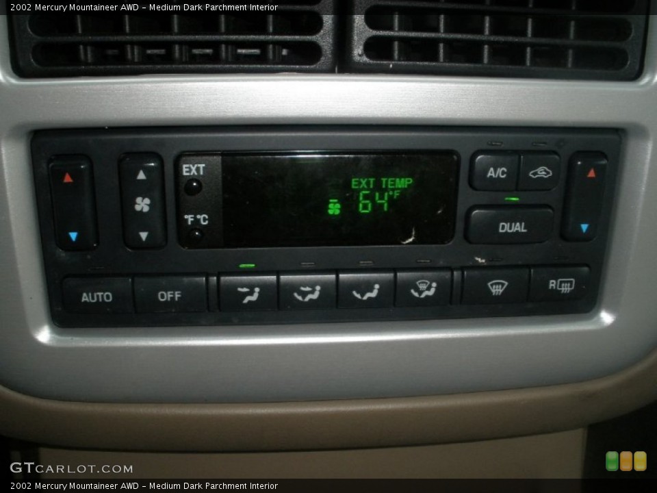 Medium Dark Parchment Interior Controls for the 2002 Mercury Mountaineer AWD #75722919