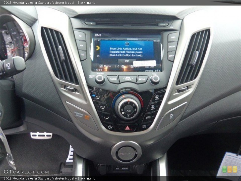 Black Interior Controls for the 2013 Hyundai Veloster  #75734408