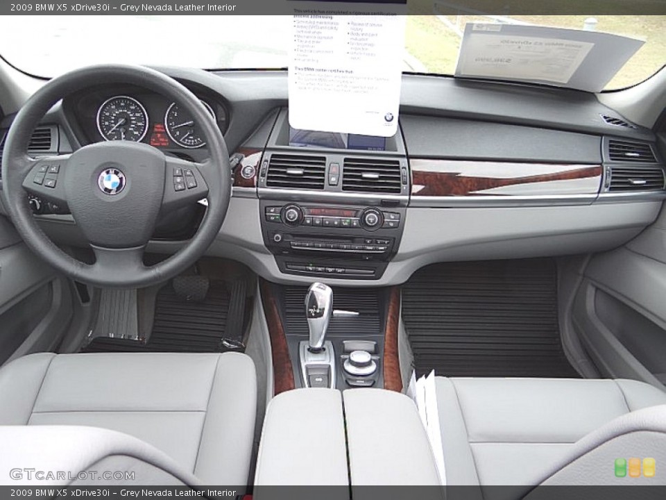 Grey Nevada Leather Interior Dashboard for the 2009 BMW X5 xDrive30i #75758048