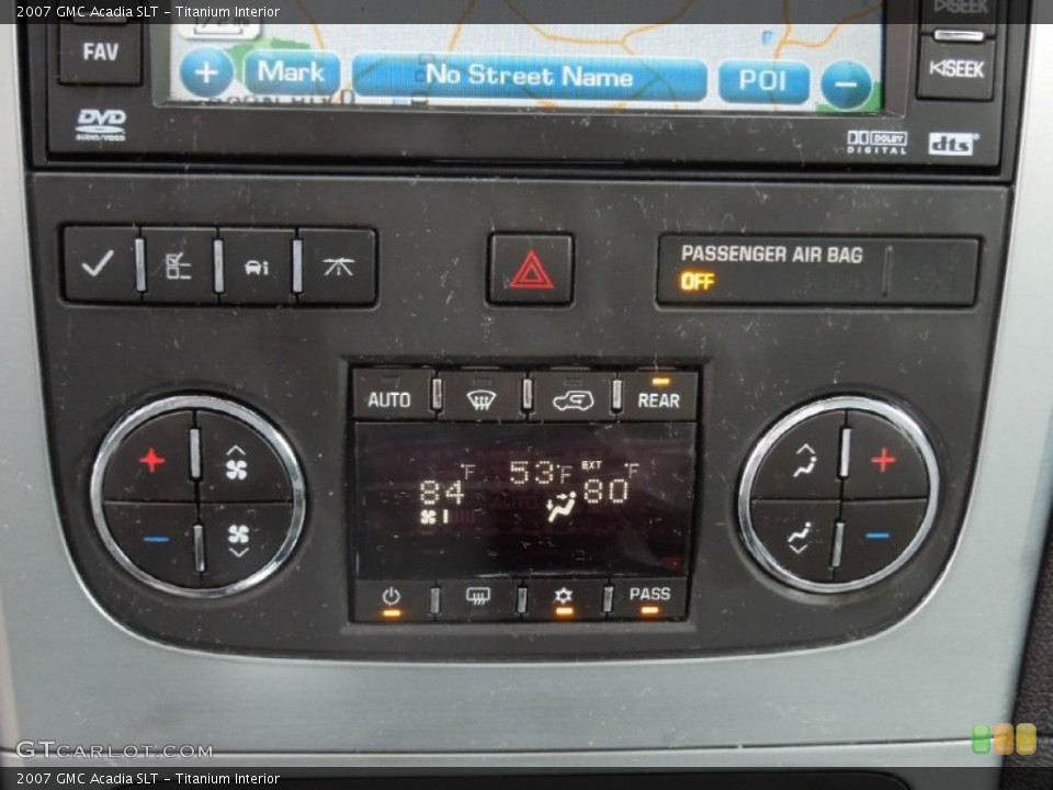 Titanium Interior Controls for the 2007 GMC Acadia SLT #75758312
