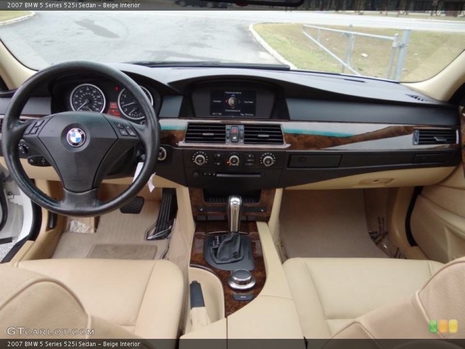 Beige Interior Navigation for the 2007 BMW 5 Series 525i Sedan #75759053