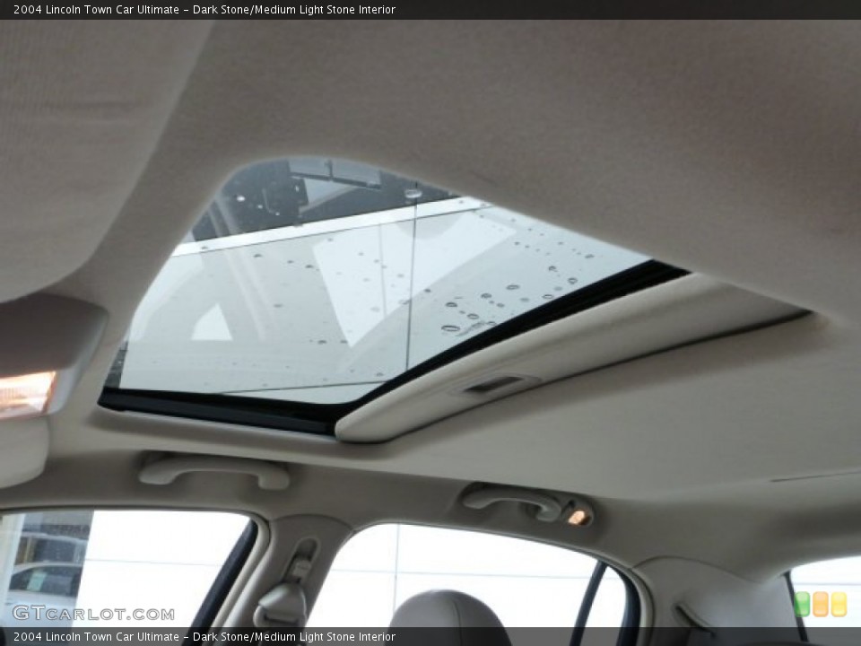 Dark Stone/Medium Light Stone Interior Sunroof for the 2004 Lincoln Town Car Ultimate #75759821