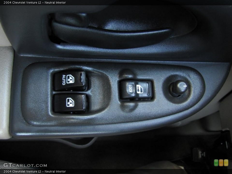 Neutral Interior Controls for the 2004 Chevrolet Venture LS #75777125