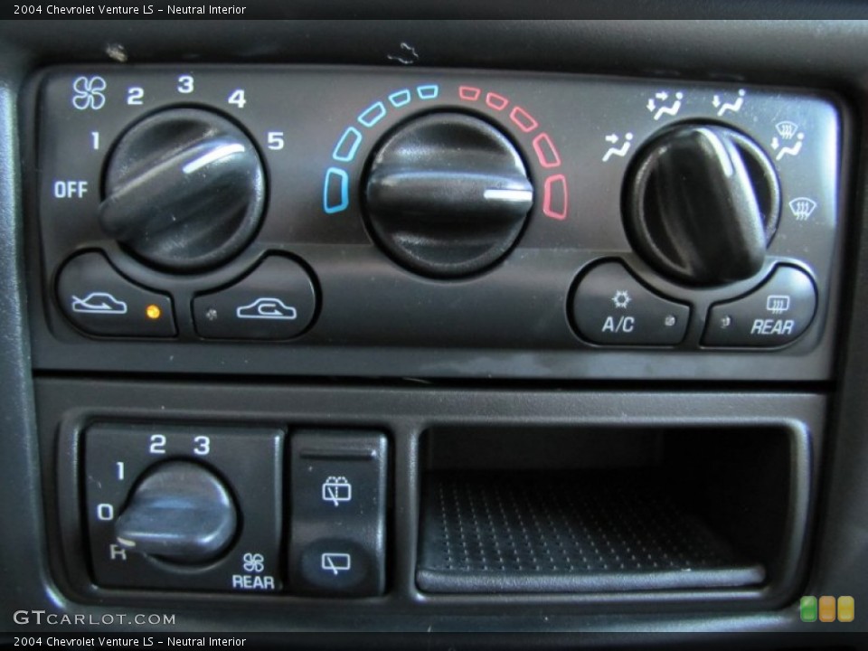 Neutral Interior Controls for the 2004 Chevrolet Venture LS #75777190