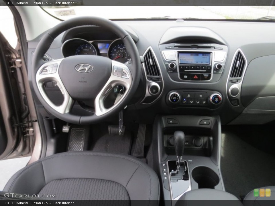 Black Interior Dashboard for the 2013 Hyundai Tucson GLS #75777581