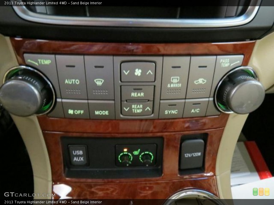 Sand Beige Interior Controls for the 2013 Toyota Highlander Limited 4WD #75779363