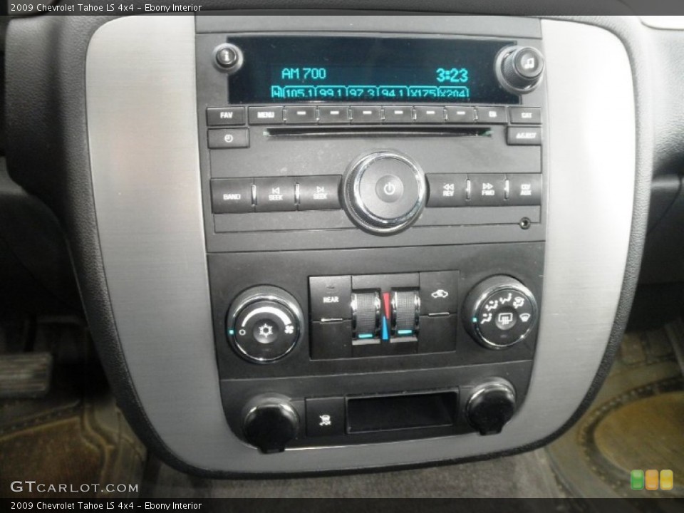 Ebony Interior Controls for the 2009 Chevrolet Tahoe LS 4x4 #75788714