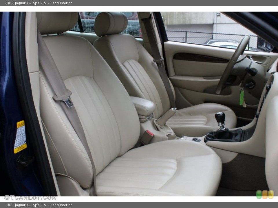 Sand Interior Photo for the 2002 Jaguar X-Type 2.5 #75792700