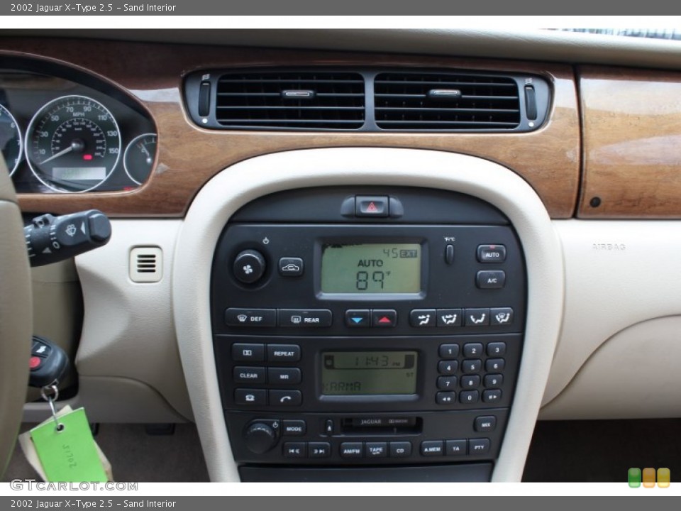 Sand Interior Controls for the 2002 Jaguar X-Type 2.5 #75792882