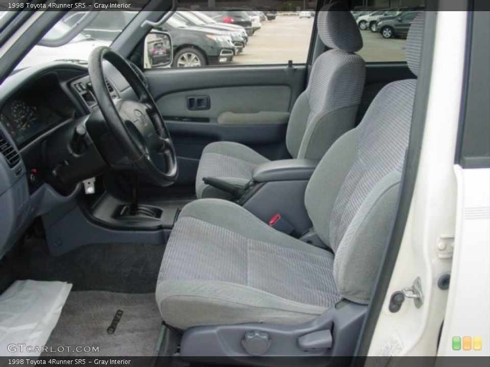 Gray Interior Photo for the 1998 Toyota 4Runner SR5 #75799307