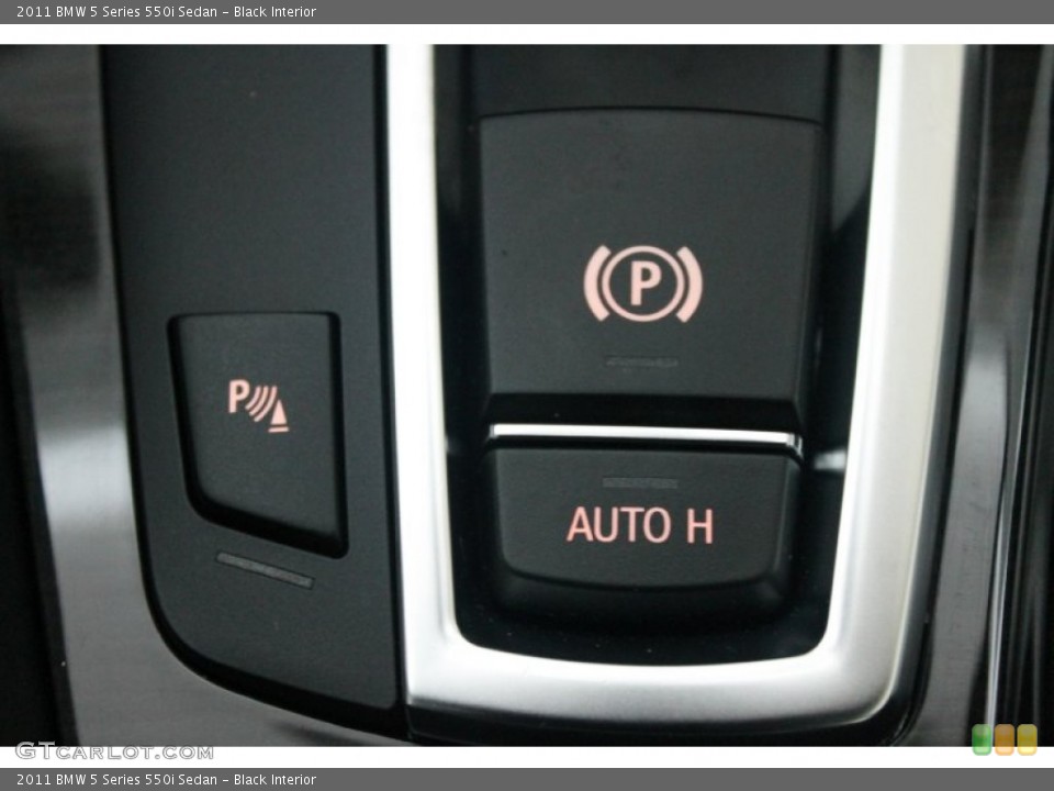 Black Interior Controls for the 2011 BMW 5 Series 550i Sedan #75803661