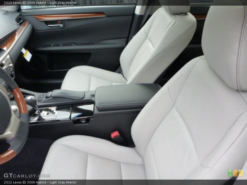 Light Gray Interior Front Seat for the 2013 Lexus ES 300h Hybrid #75811726