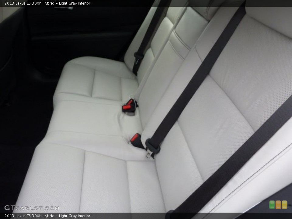 Light Gray Interior Rear Seat for the 2013 Lexus ES 300h Hybrid #75811744