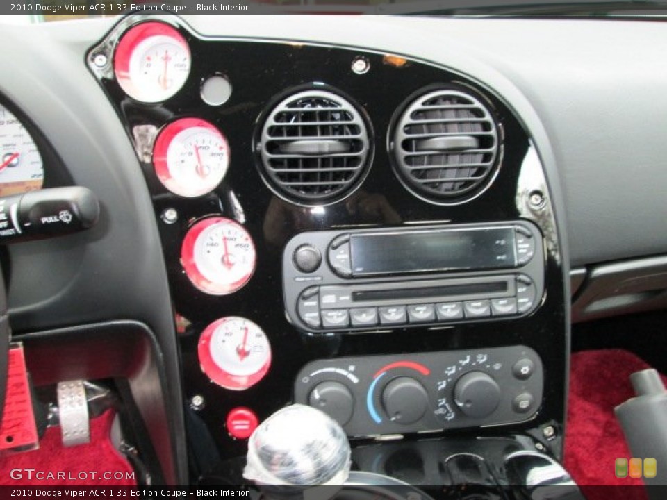 Black Interior Controls for the 2010 Dodge Viper ACR 1:33 Edition Coupe #75821014
